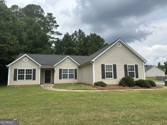 photo 1: 1003 Meadow Walk Drive, Monroe GA 30656