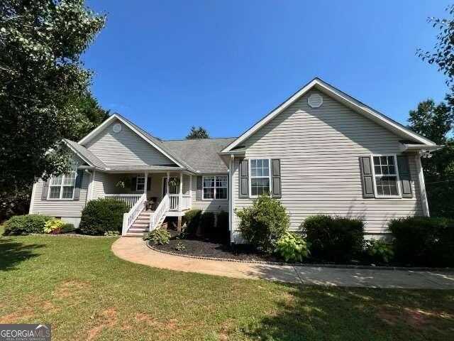 photo 1: 111 Sassafras Lane, Mount Airy GA 30563