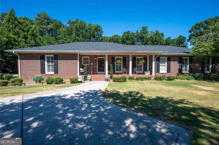 photo 2: 229 Hillcrest Drive, Calhoun GA 30701