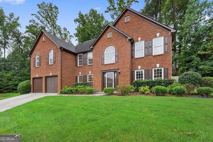 photo 1: 587 Wynmeadow Court, Stone Mountain GA 30087