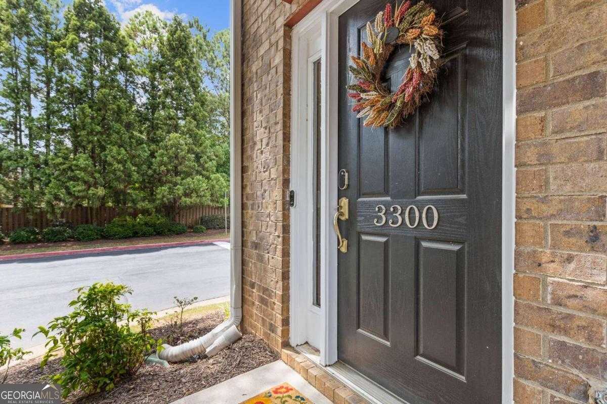 photo 3: 3300 REGATTA Grove, Alpharetta GA 30004