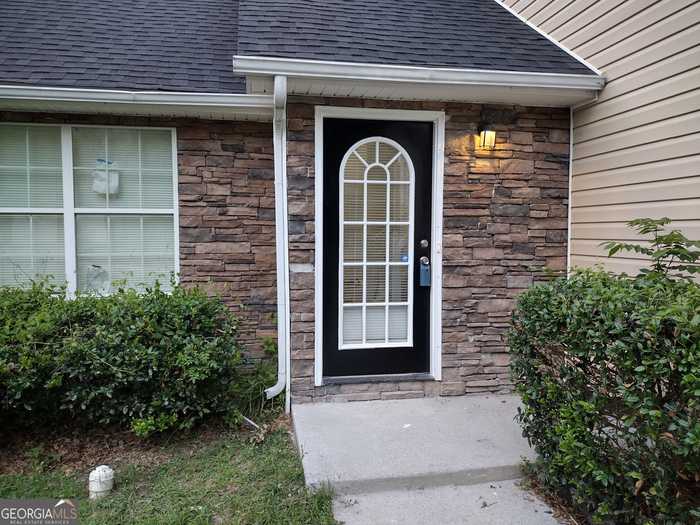 photo 2: 2070 Mulberry Lane, Lithonia GA 30058