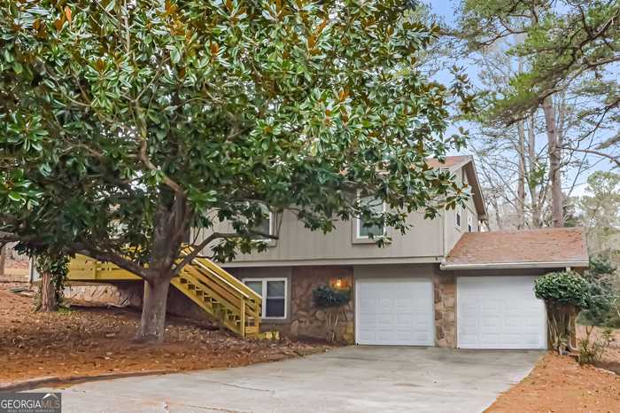 photo 1: 6226 Field Glen Road, Stone Mountain GA 30087