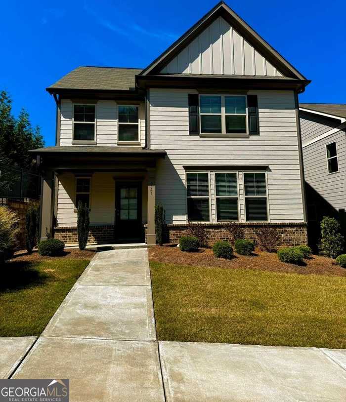 photo 1: 5521 Shallow Branch Drive, Flowery Branch GA 30542