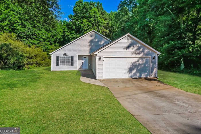 photo 1: 100 McGiboney Place, Covington GA 30016