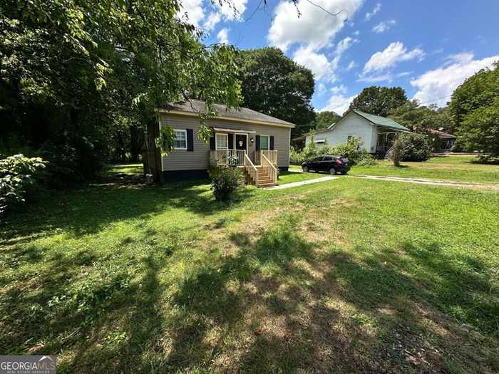 photo 1: 557 Raccoon Creek Road, Summerville GA 30747