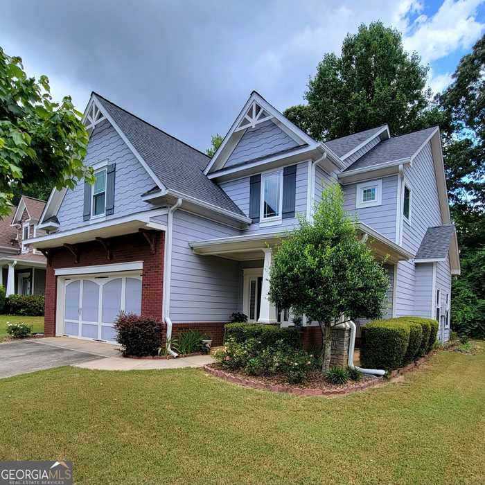 photo 1: 4093 Creekrun Circle, Buford GA 30519