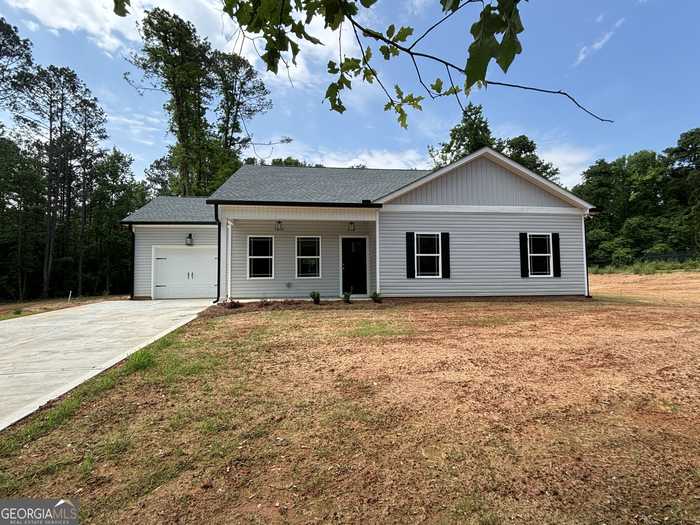 photo 1: 662 Grove Street, Barnesville GA 30204