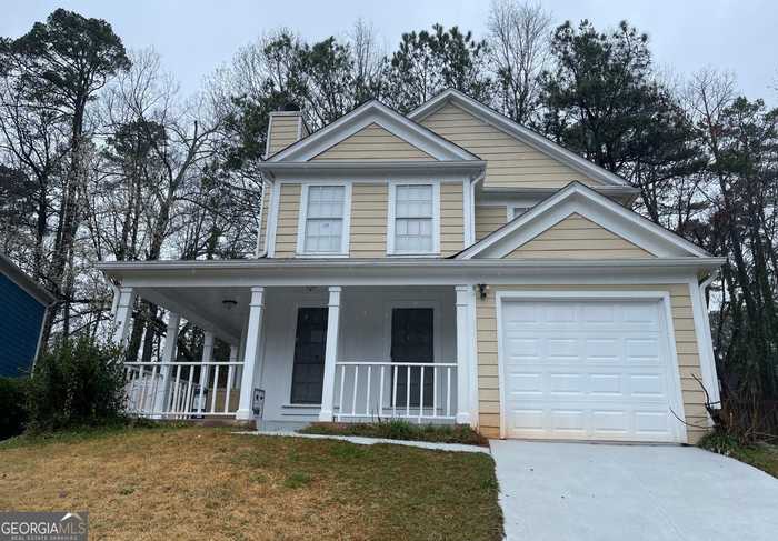 photo 1: 1304 Old Countryside Circle, Stone Mountain GA 30083