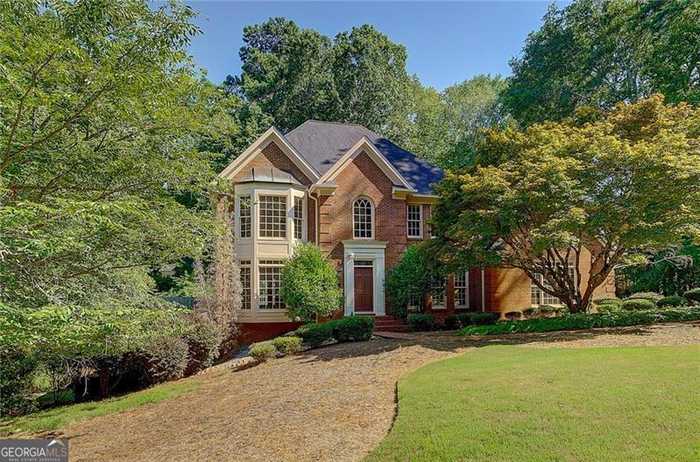 photo 1: 7755 Landowne Drive, Sandy Springs GA 30350