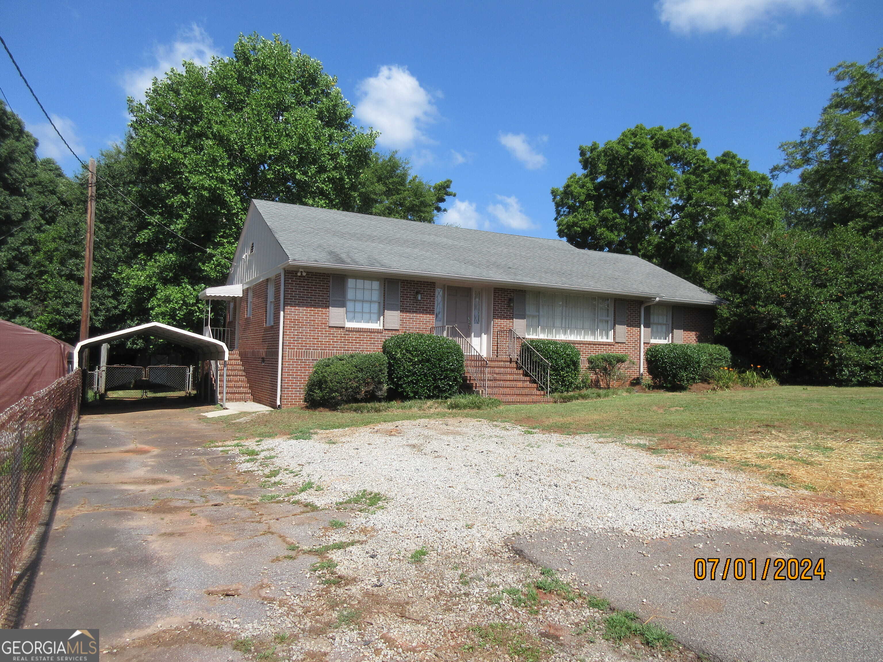 photo 2: 501 Carver Road, Griffin GA 30224