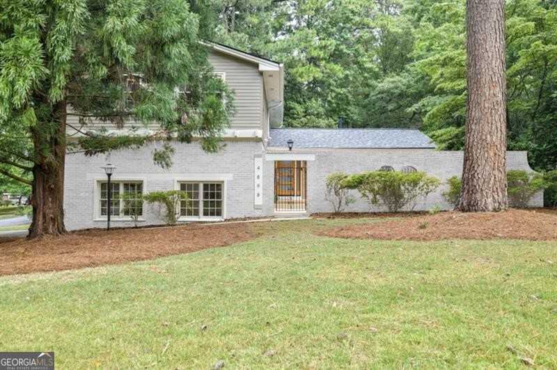 photo 3: 4898 Coldstream Drive, Dunwoody GA 30360