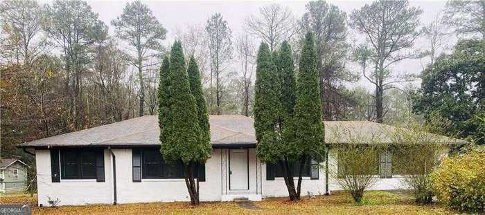 photo 1: 4940 Jersey Walnut Grove Road, Covington GA 30014