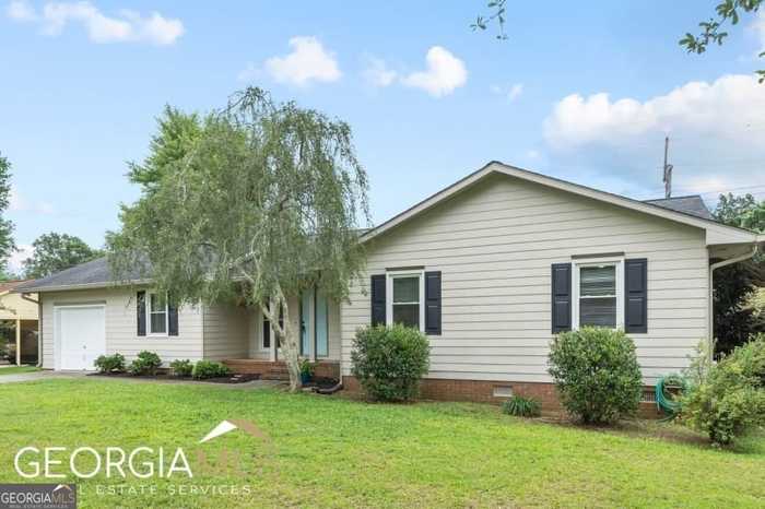 photo 1: 1865 Holly Hill Road, Milledgeville GA 31061
