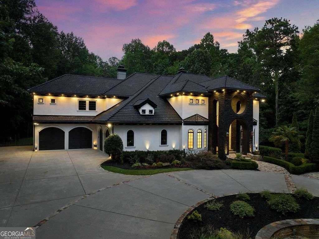 photo 2: 7855 Saddle Ridge Drive, Atlanta GA 30350