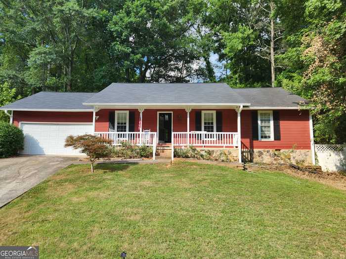 photo 1: 265 Barrington Drive E, Roswell GA 30076