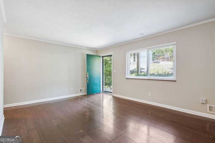 photo 2: 2416 Peachwood Circle NE Unit 11, Atlanta GA 30345