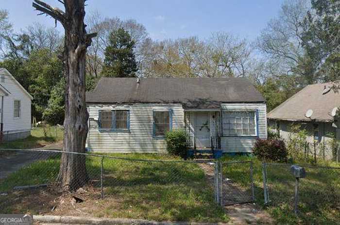 photo 1: 1541 WELLWORTH Avenue, Macon GA 31204