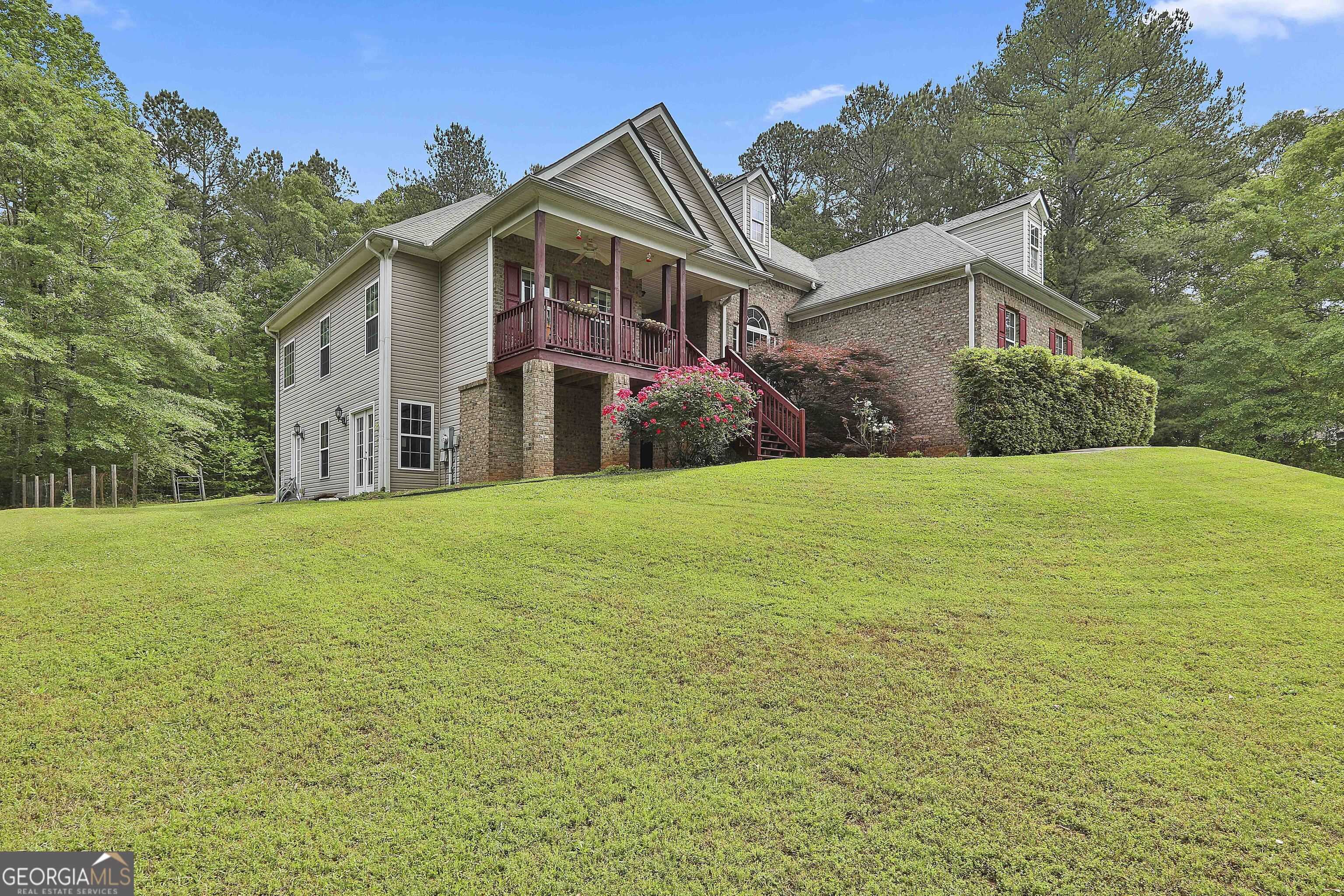 photo 3: 403 polk Road, Moreland GA 30259