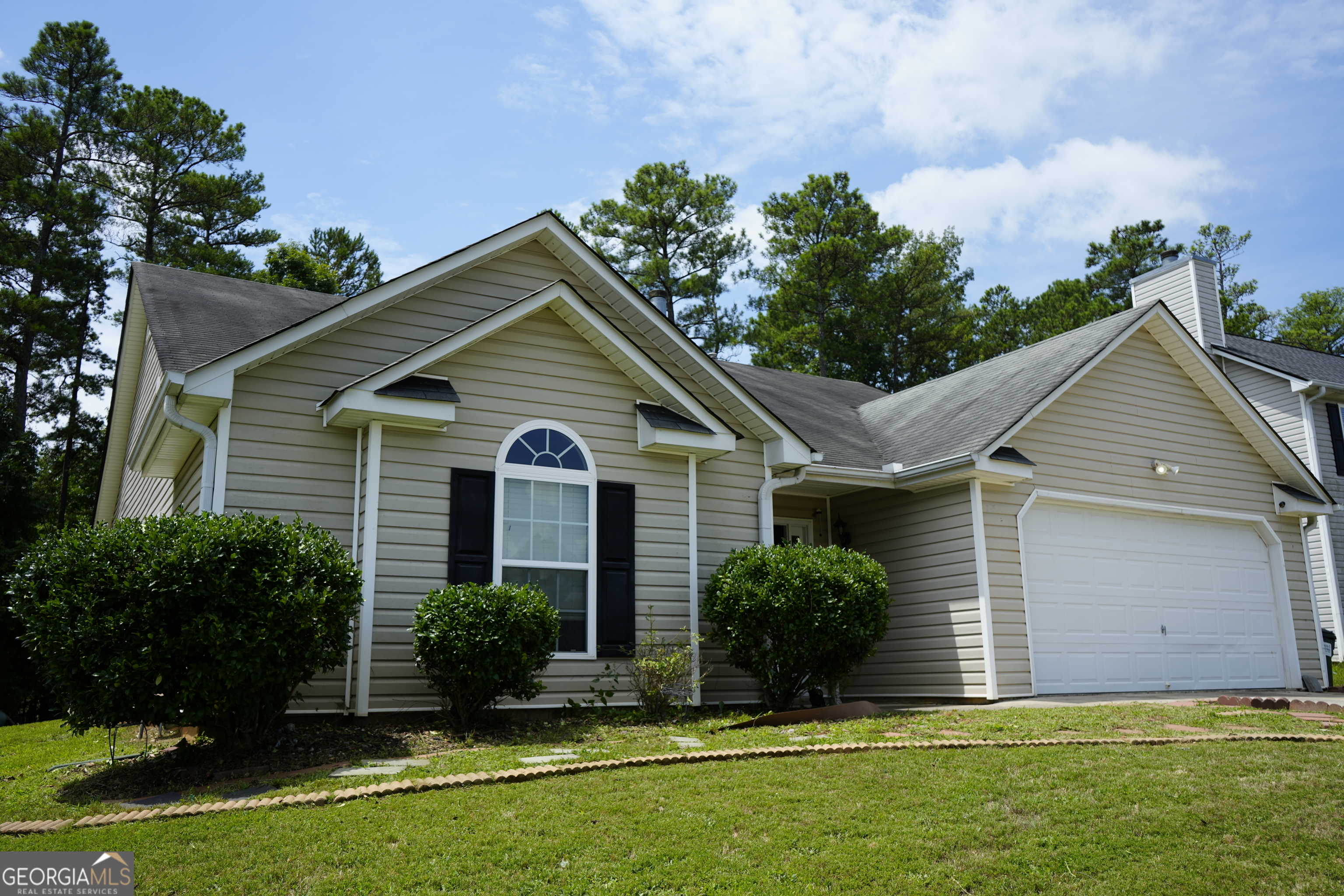 photo 1: 207 Millwheel Drive, Villa Rica GA 30180