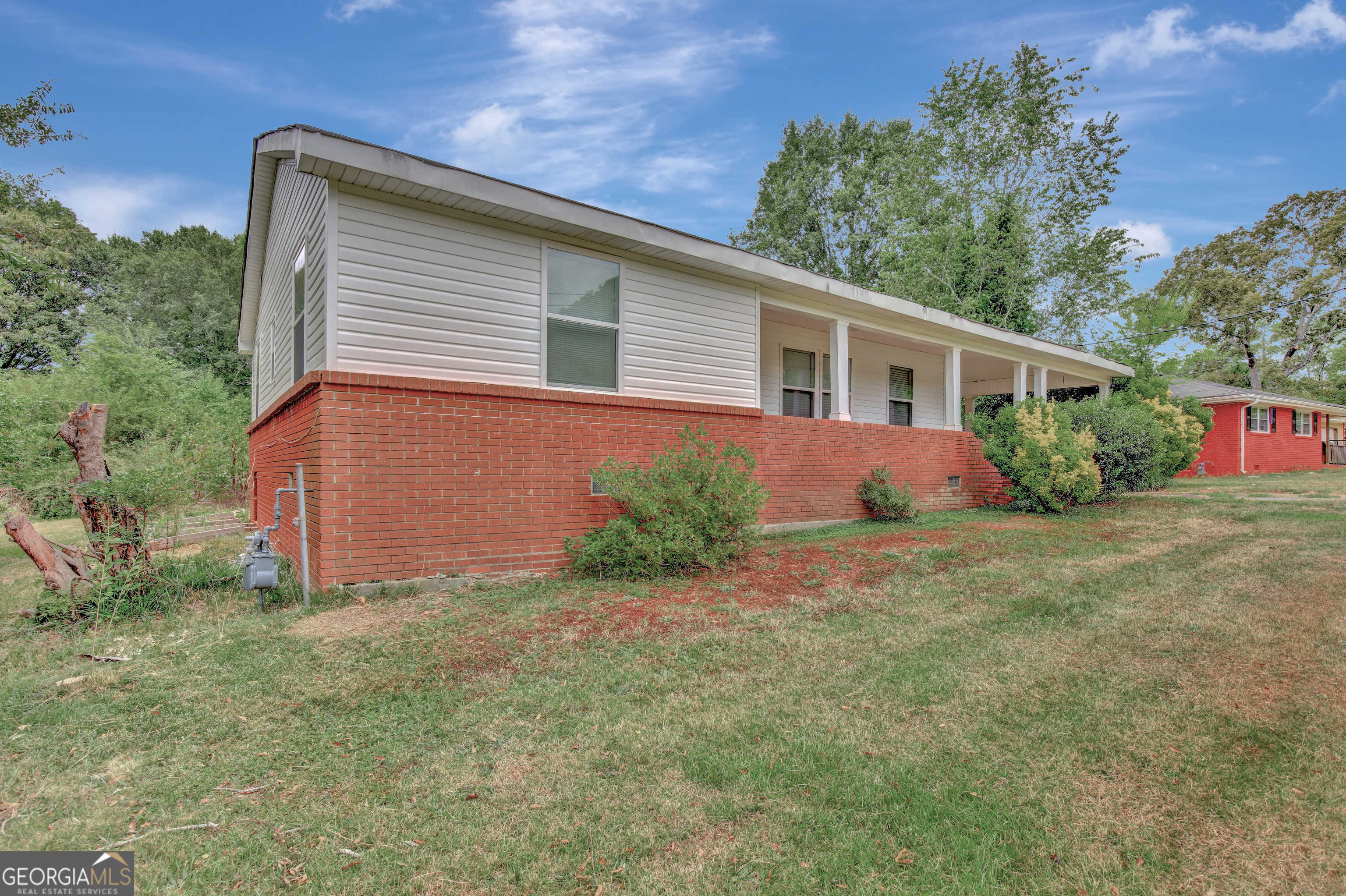 photo 3: 39 Sunrise Drive, Newnan GA 30263