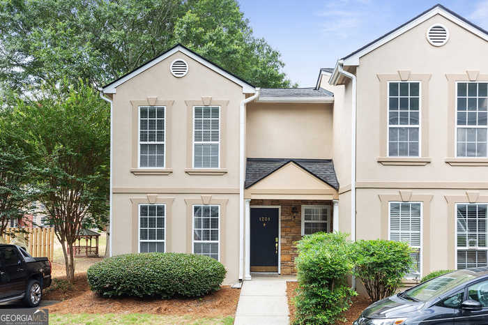 photo 2: 1201 Masons Creek Circle, Atlanta GA 30350