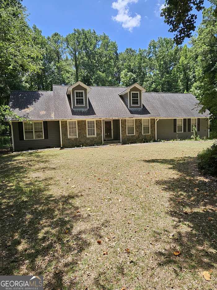 photo 1: 20 Lisa Court, Stockbridge GA 30281