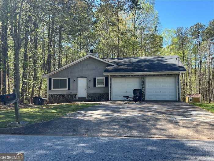 photo 1: 5623 Rock Road, Union City GA 30291