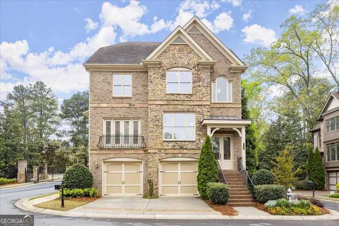 photo 1: 7989 Magnolia Square, Sandy Springs GA 30350