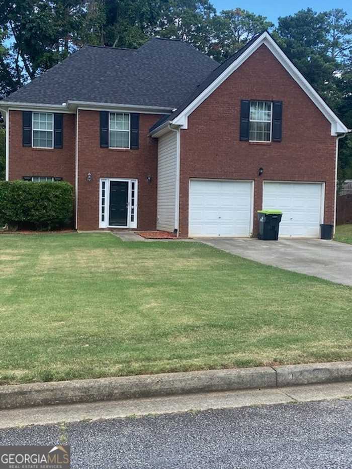 photo 1: 4470 Chester Lane, Ellenwood GA 30294