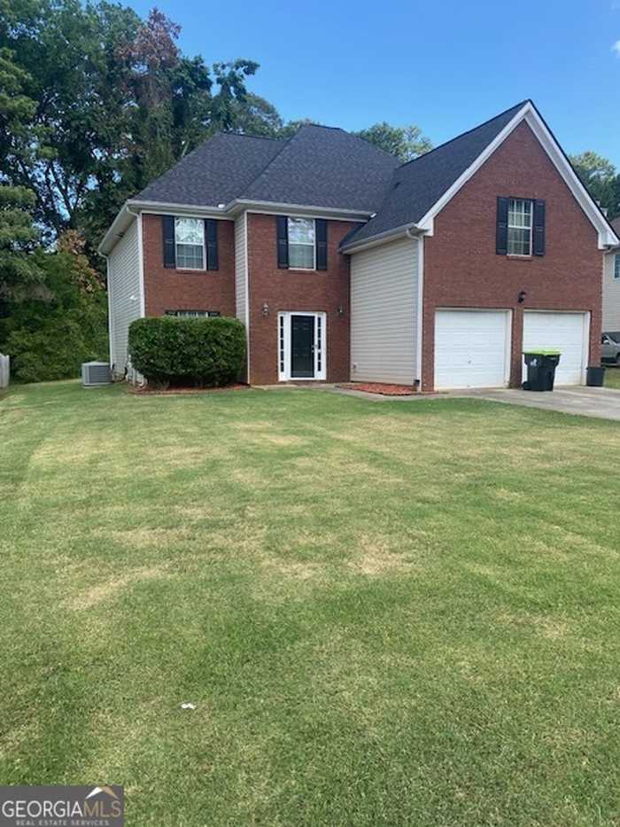 photo 2: 4470 Chester Lane, Ellenwood GA 30294