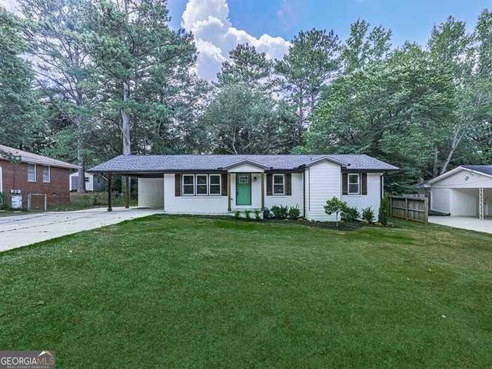 photo 1: 1218 Daniell Drive SE, Smyrna GA 30080