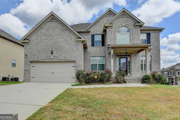 photo 1: 8150 Hillside Climb Way, Snellville GA 30039