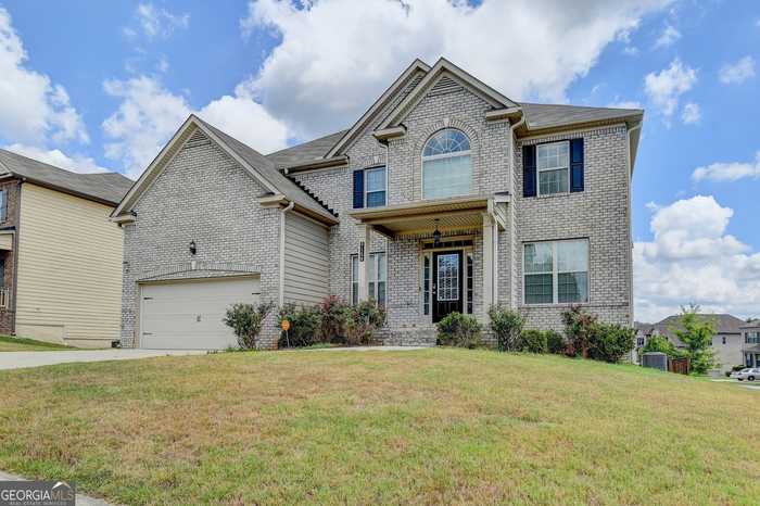 photo 2: 8150 Hillside Climb Way, Snellville GA 30039