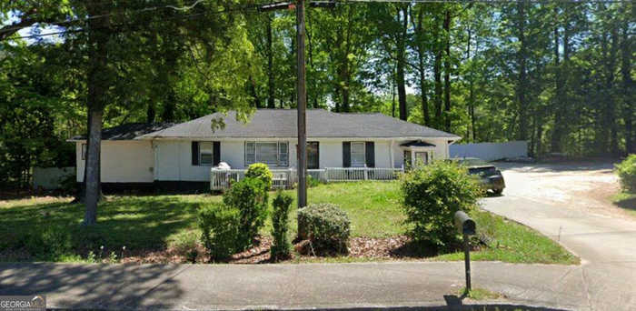 photo 1: 804 Rowland Road, Stone Mountain GA 30083