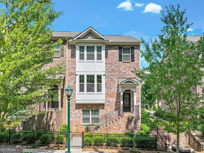 photo 1: 4252 Townsend Lane, Atlanta GA 30346