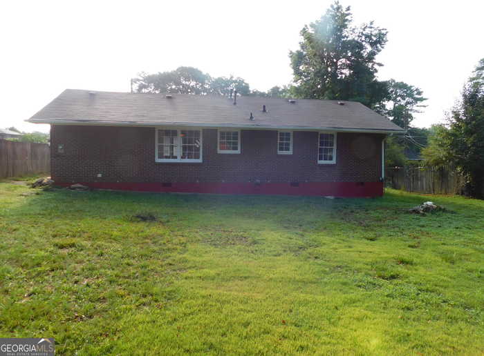 photo 2: 5243 Eubanks Drive, Morrow GA 30260