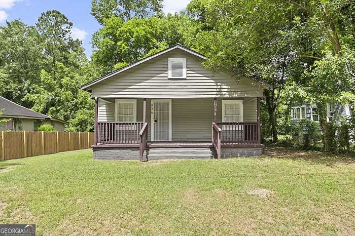 photo 1: 836 Sunnydale Drive, Macon GA 31217