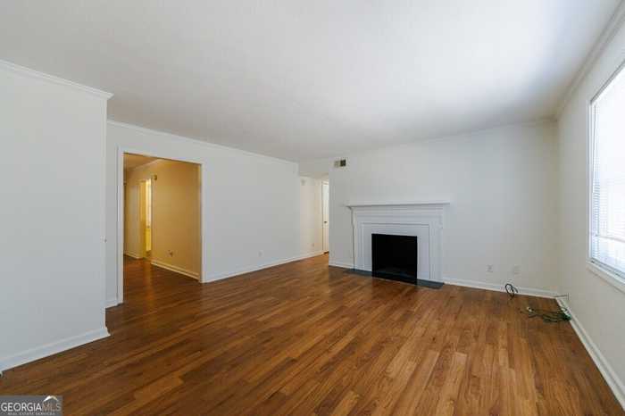 photo 2: 275 Winding River Drive, Atlanta GA 30350