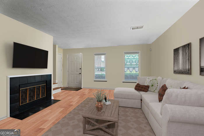 photo 2: 4129 Quincey Lane, Duluth GA 30096