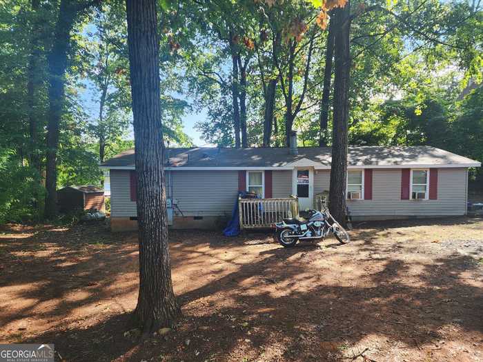 photo 2: 218 Shelton Drive, Eatonton GA 31024