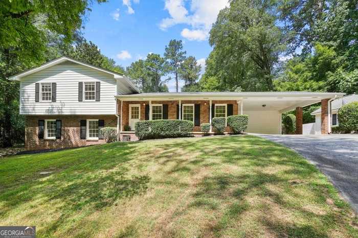 photo 1: 9350 Indian Springs Drive, Roswell GA 30075