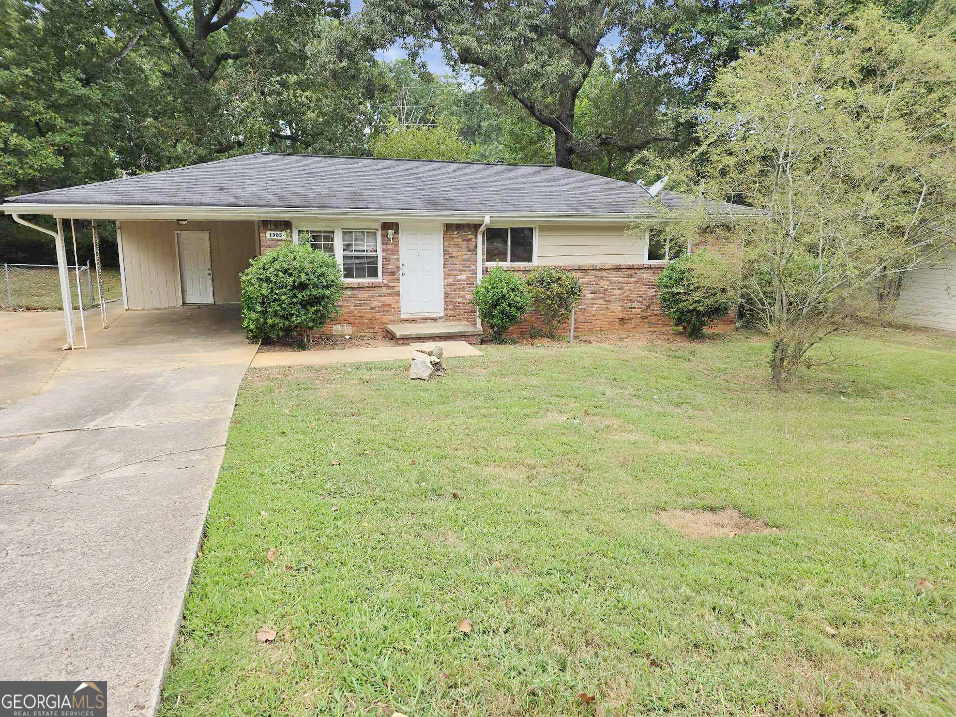 photo 1: 1985 Glenmar Drive, Decatur GA 30032