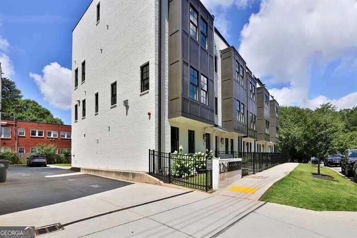 photo 2: 1261 Virginia Avenue NE Unit 5, Atlanta GA 30306