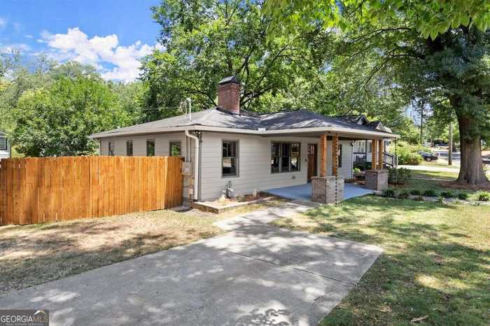 photo 2: 1605 Beecher Street SW, Atlanta GA 30310