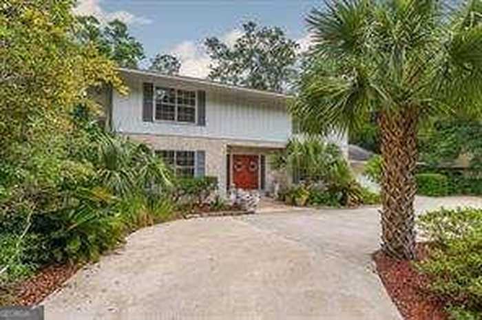 photo 1: 212 Hampton Avenue, St. Simons GA 31522