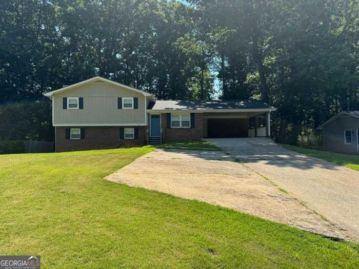 photo 1: 3859 Rosedale Lane, Douglasville GA 30135