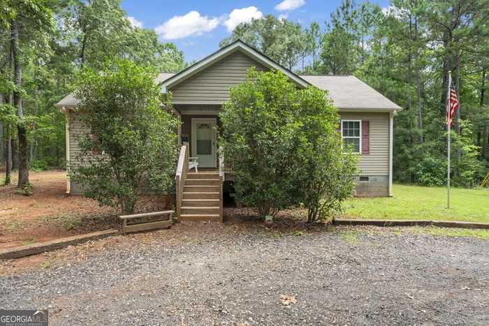 photo 1: 114 Cherokee Trail, Forsyth GA 31029