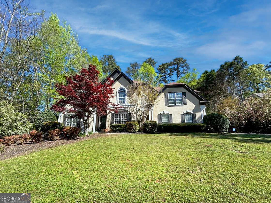 photo 1: 835 Heathland Court, Roswell GA 30075