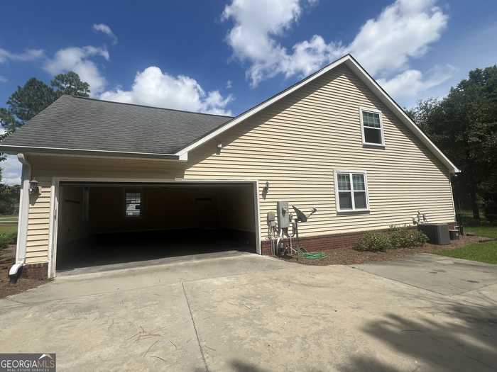 photo 2: 227 Surrey Lane, Statesboro GA 30458